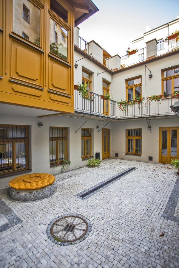 Rezidence Dlouha 17 Hotel Prague Ngoại thất bức ảnh